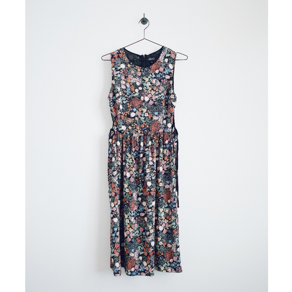 Topshop 'Woodland Floral' Side Lace Midi Dress - Picture 2 of 5